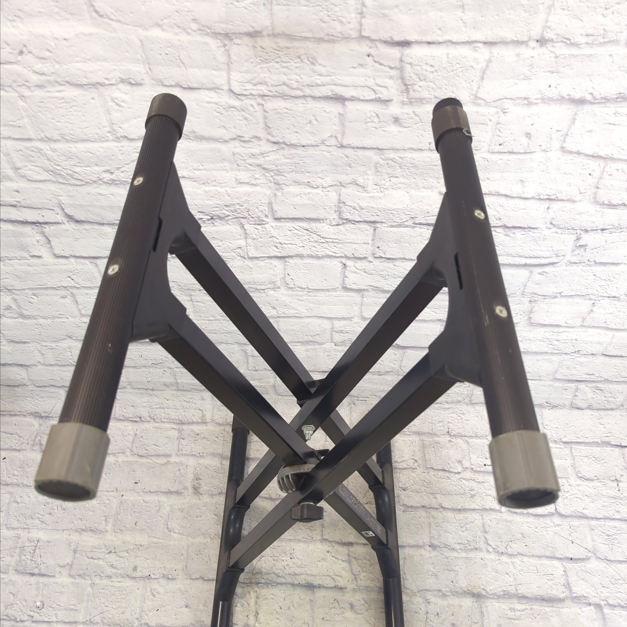 Ultimate Support "Double Braced" Keyboard Stand