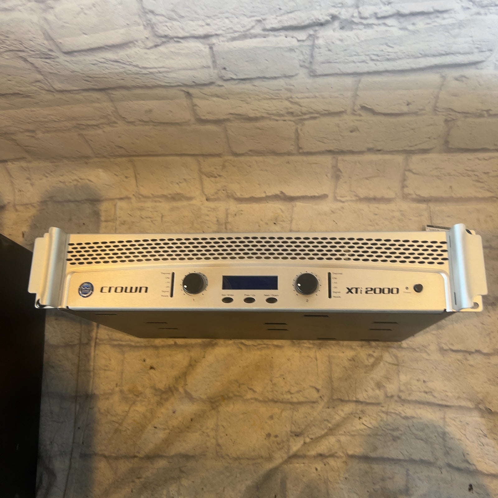 Crown XTI2000 Power Amp