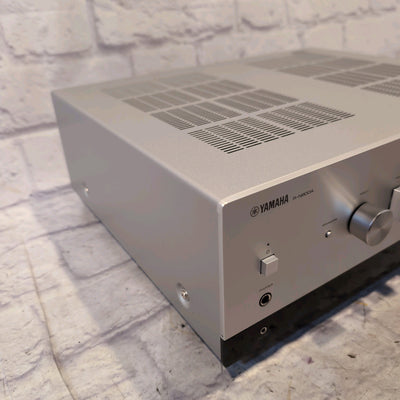 Yamaha R-N800A Stereo Network Audio Receiver - Black