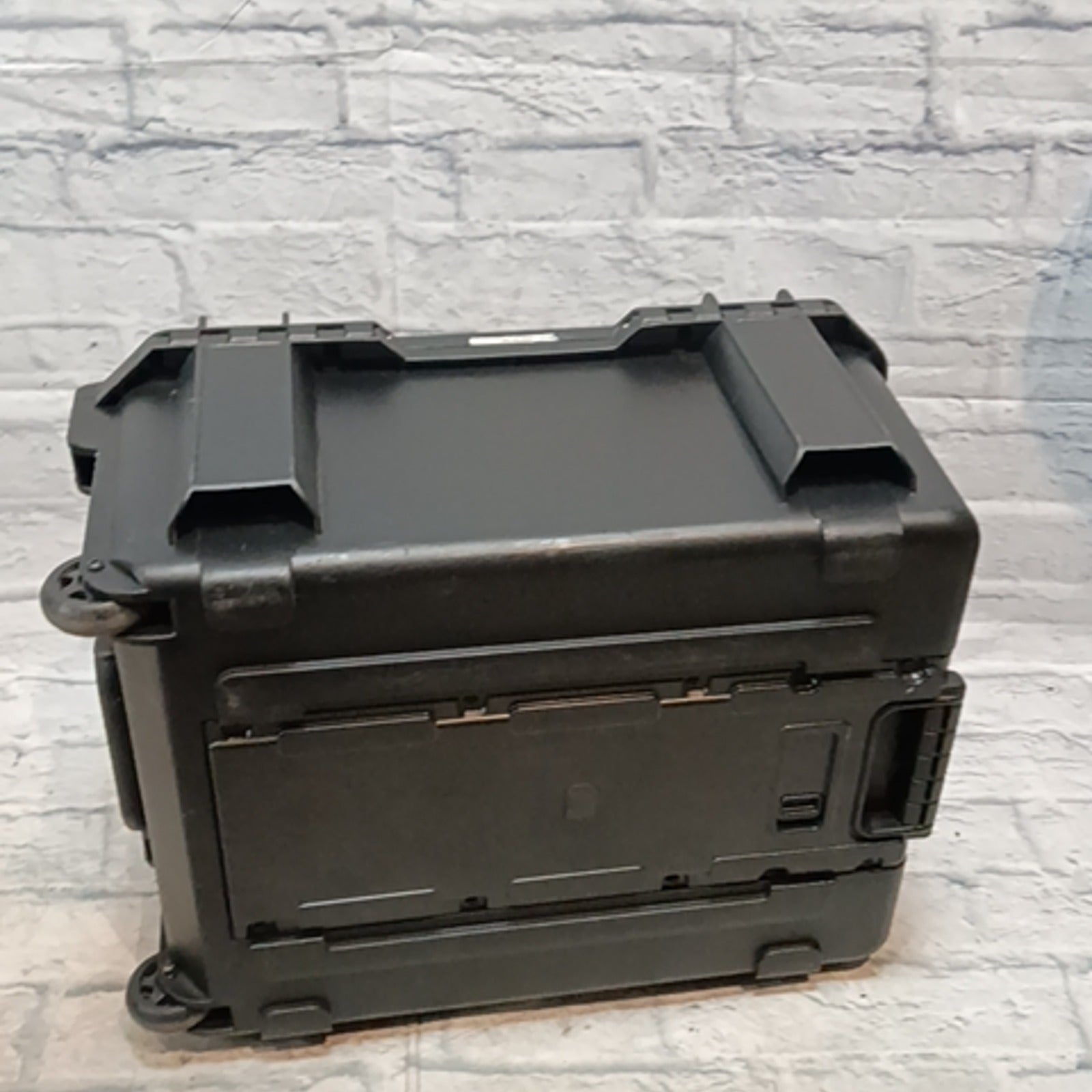 SKB i-series  Flight Case DJ Case ( Tailored for MS-20 and other gear)
