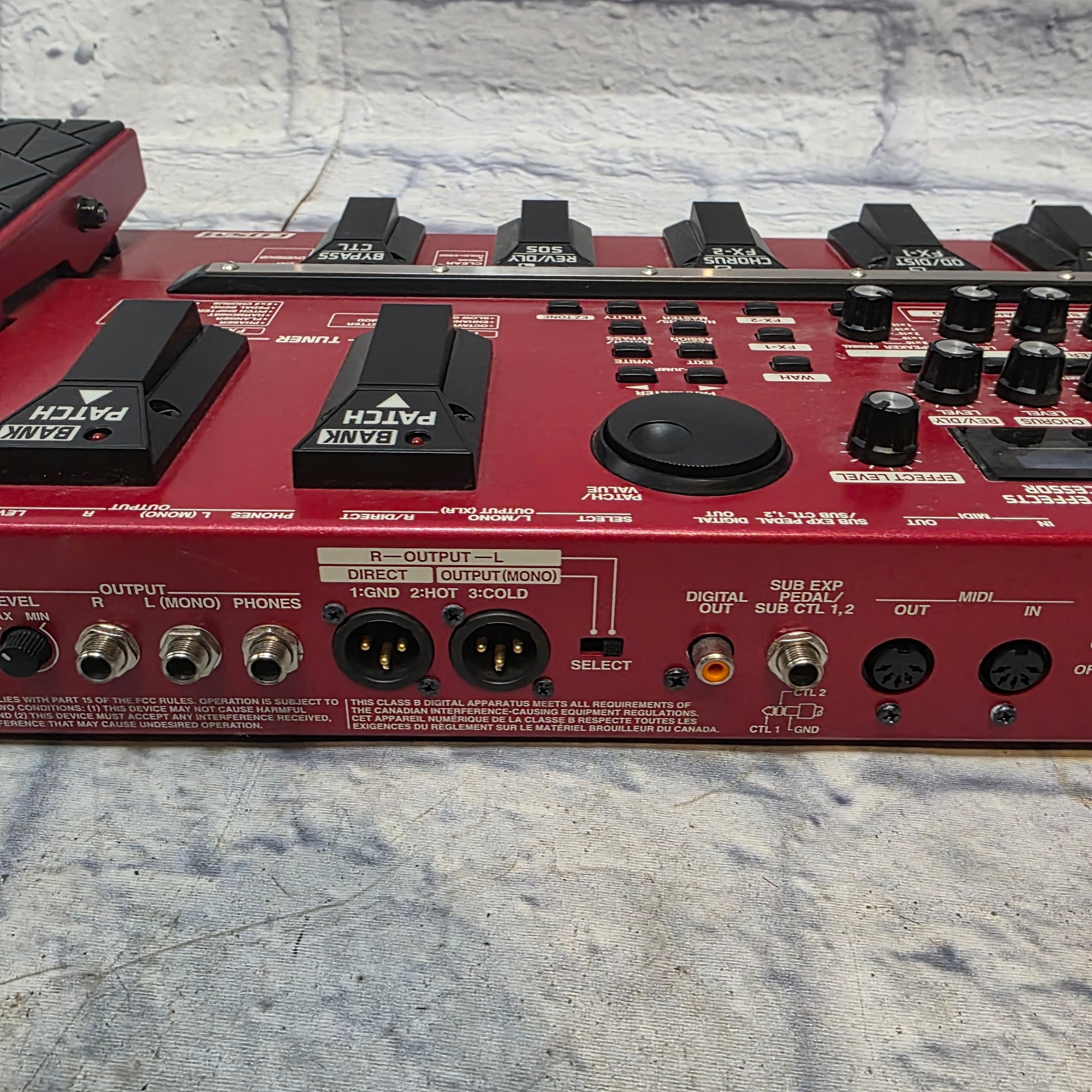 Boss GT-6B w/ Case Bass Multieffects Pedal