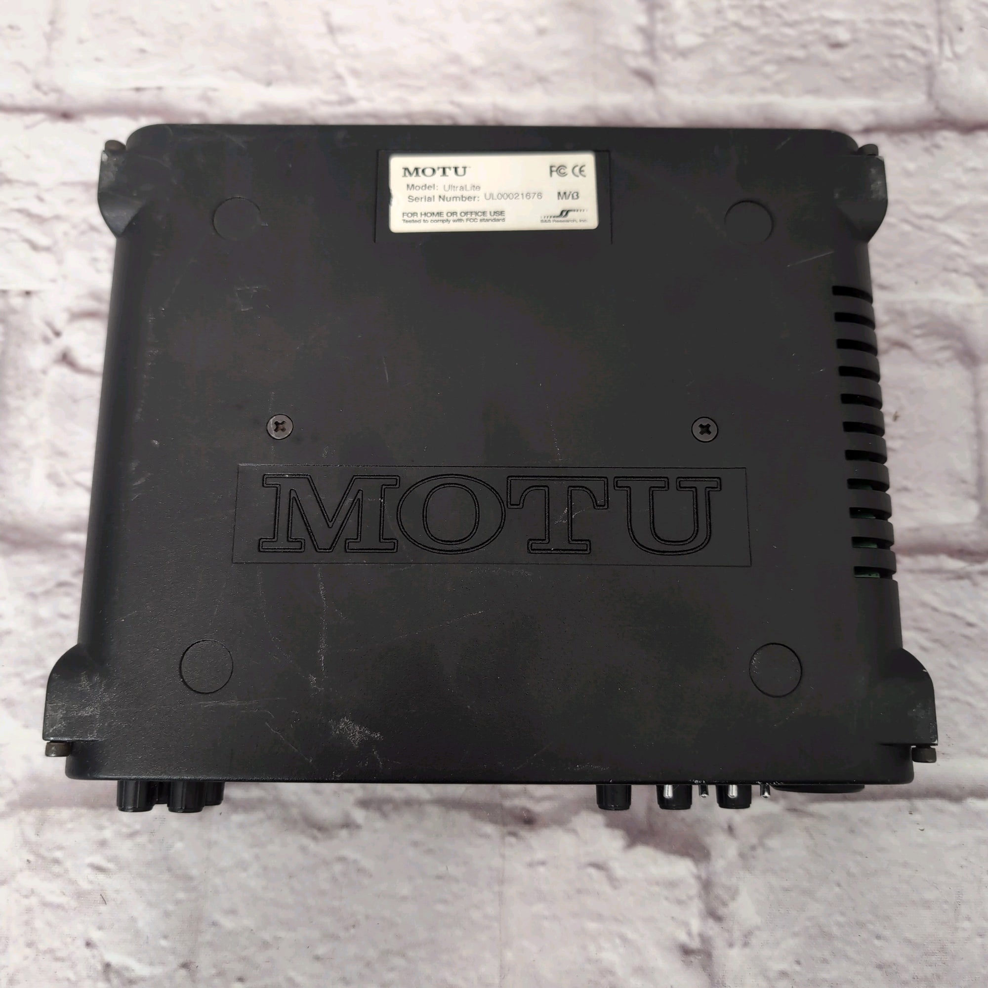 Motu Ultralite 10x14 Firewire Interface