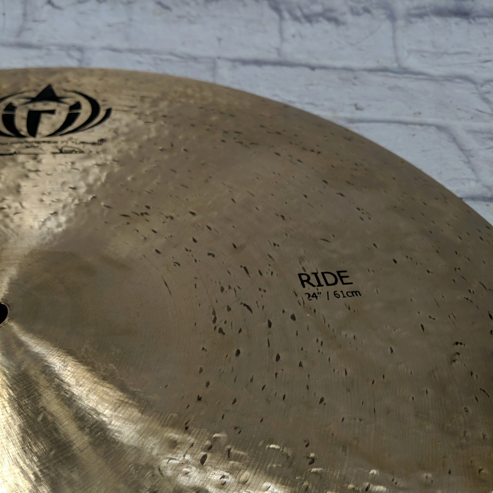 Diril XWorship Crash Ride Cymbal 24in (small crack)