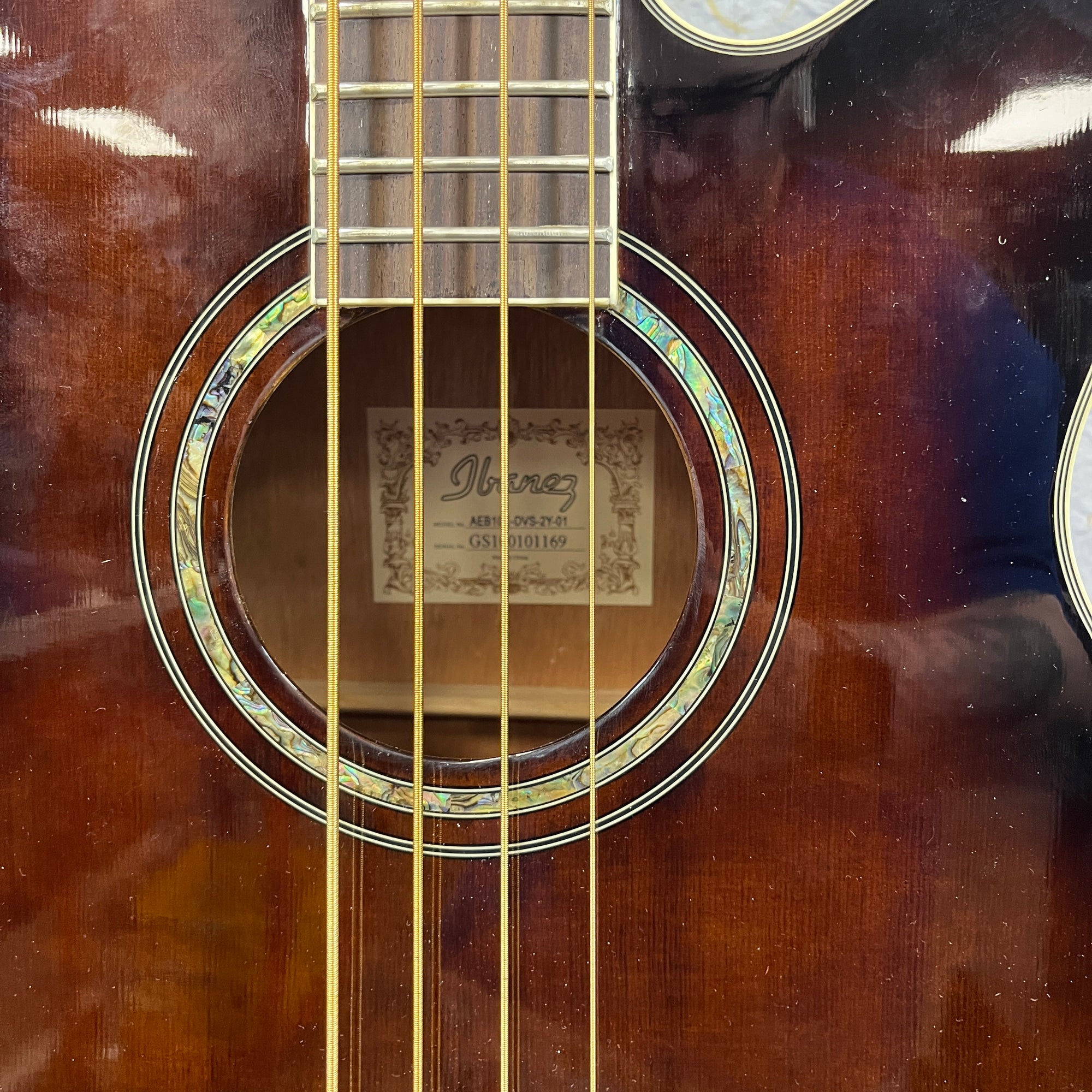 Ibanez AE10E-DVS 4 String Acoustic Bass with Hard Case