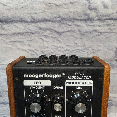 Moog Moogerfooger Modulator Pedal