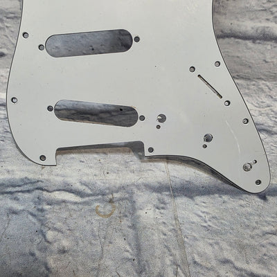 Squier Fender Player Stratocaster Pickguard (25 hole) Ply White Pickguard