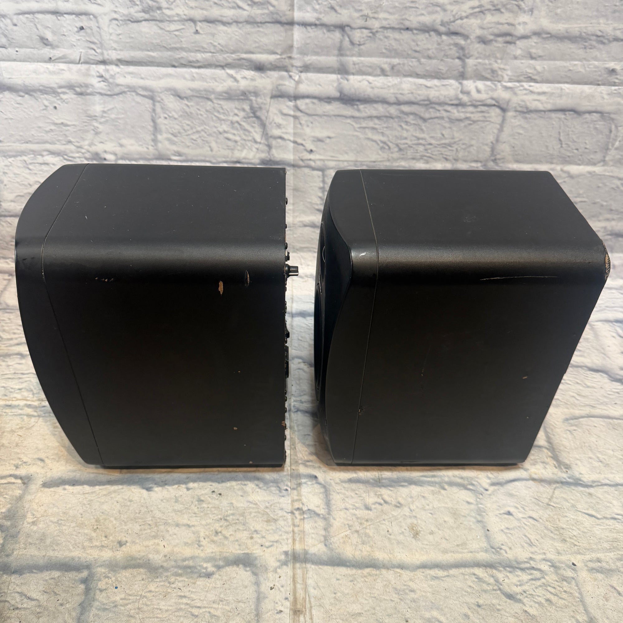 Tannoy Reveal 502 Studio Monitor Pair