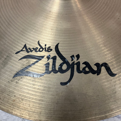 Zildjian 17 Avedis Medium Thin Crash Cymbal