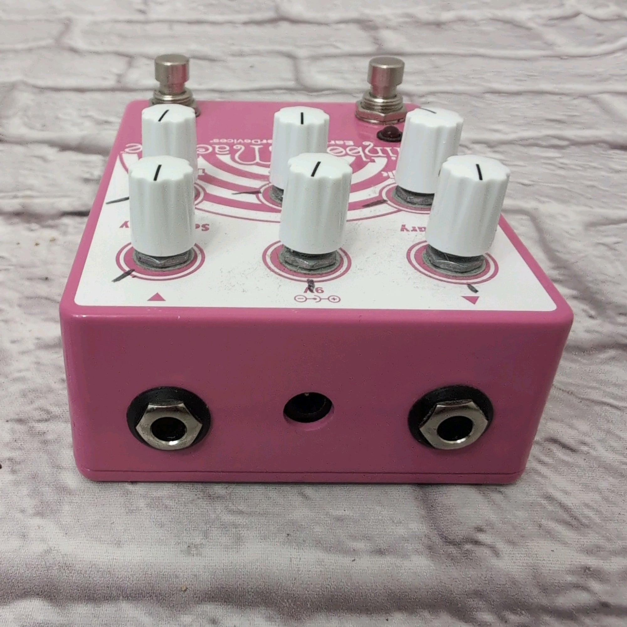 EarthQuaker Devices Rainbow Machine Polyphonic Pitch Shifting Modulator V2