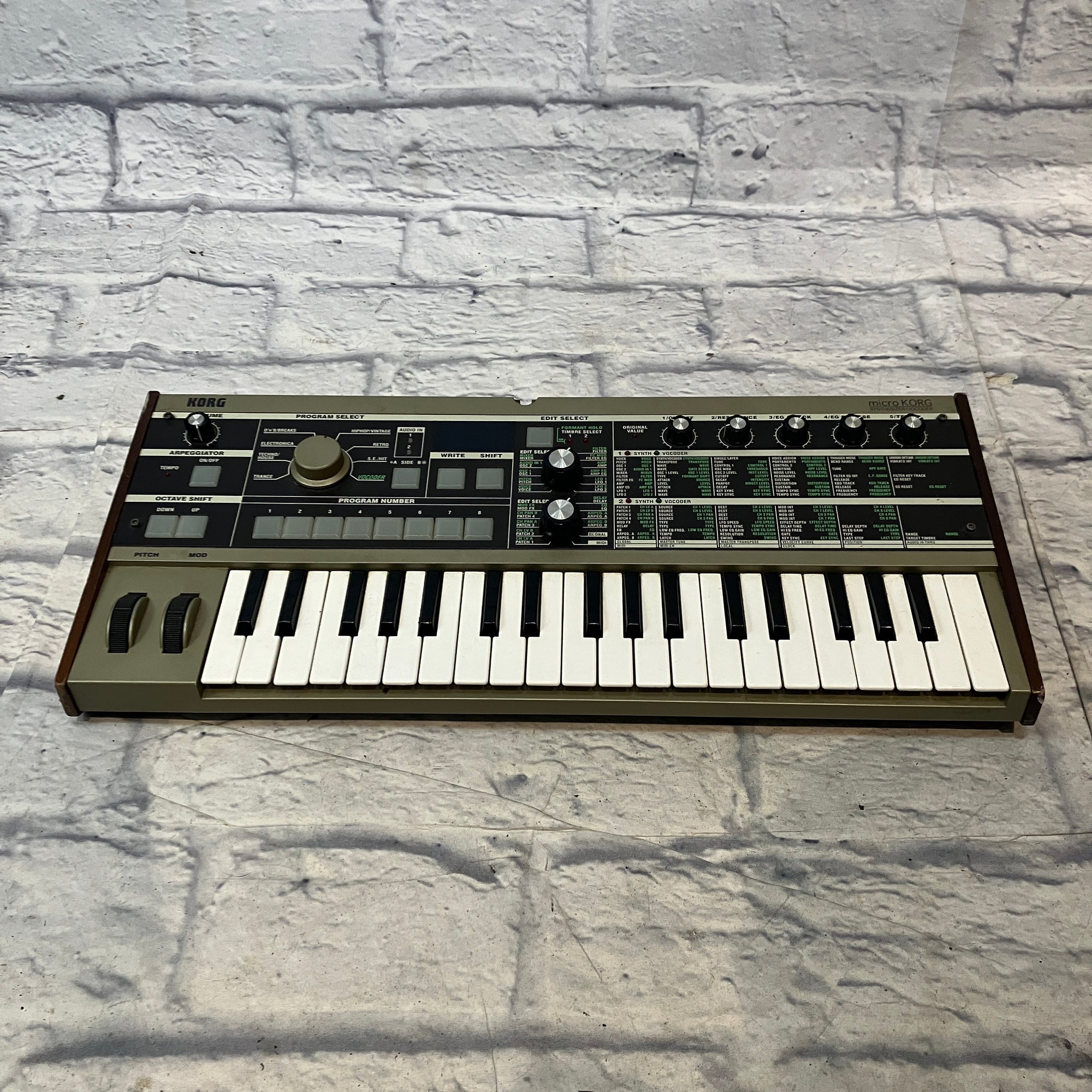 Korg microKORG 37-Key Synthesizer/Vocoder - Evolution Music