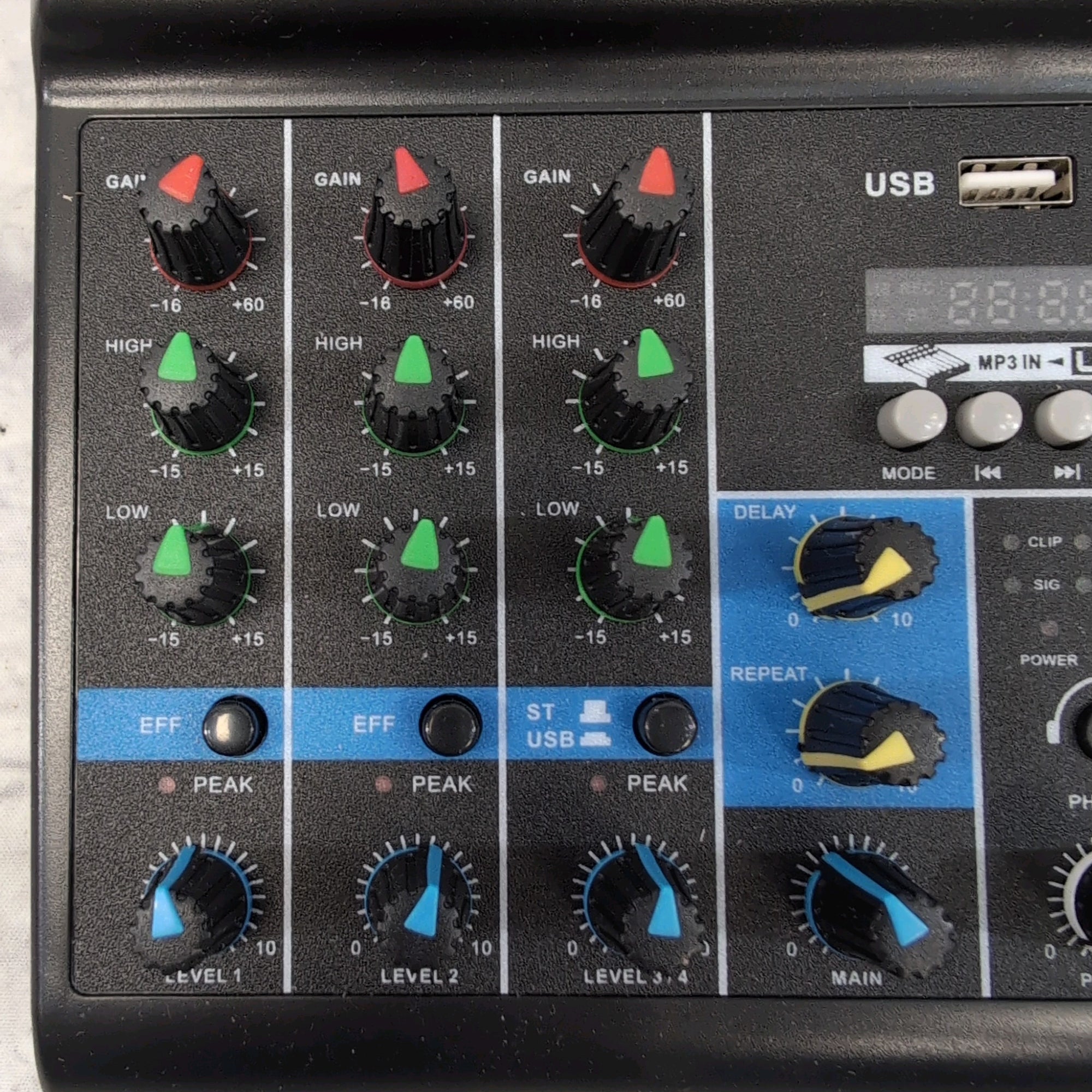 Unknown F-4A Live Mixer