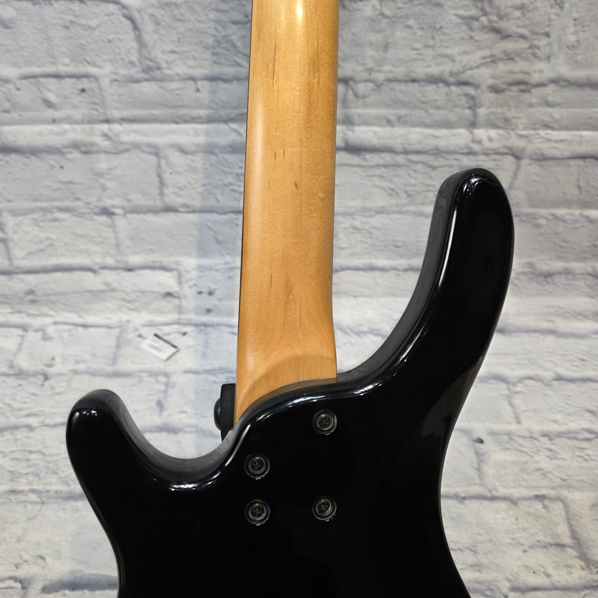 Hartke PB-15 Gig Bass 4 String Bass Guitar