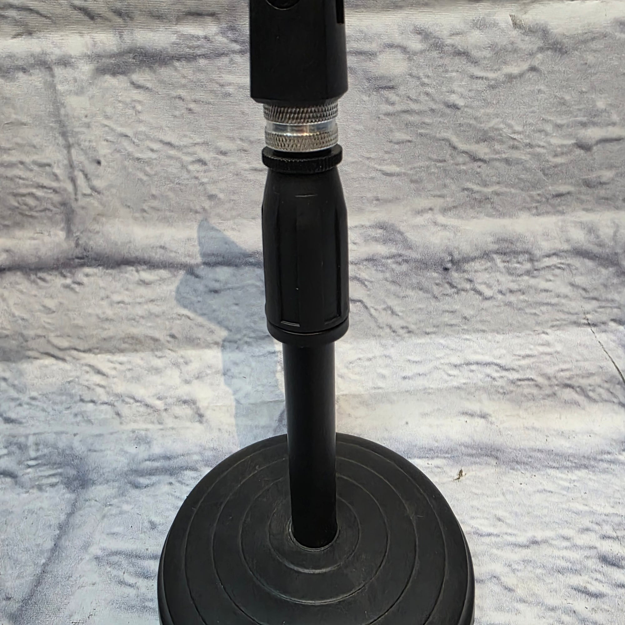 Unknown Desktop Microphone Stand Mic