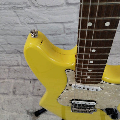 Fender MIM Cyclone Electric Guitar Graffiti Yellow