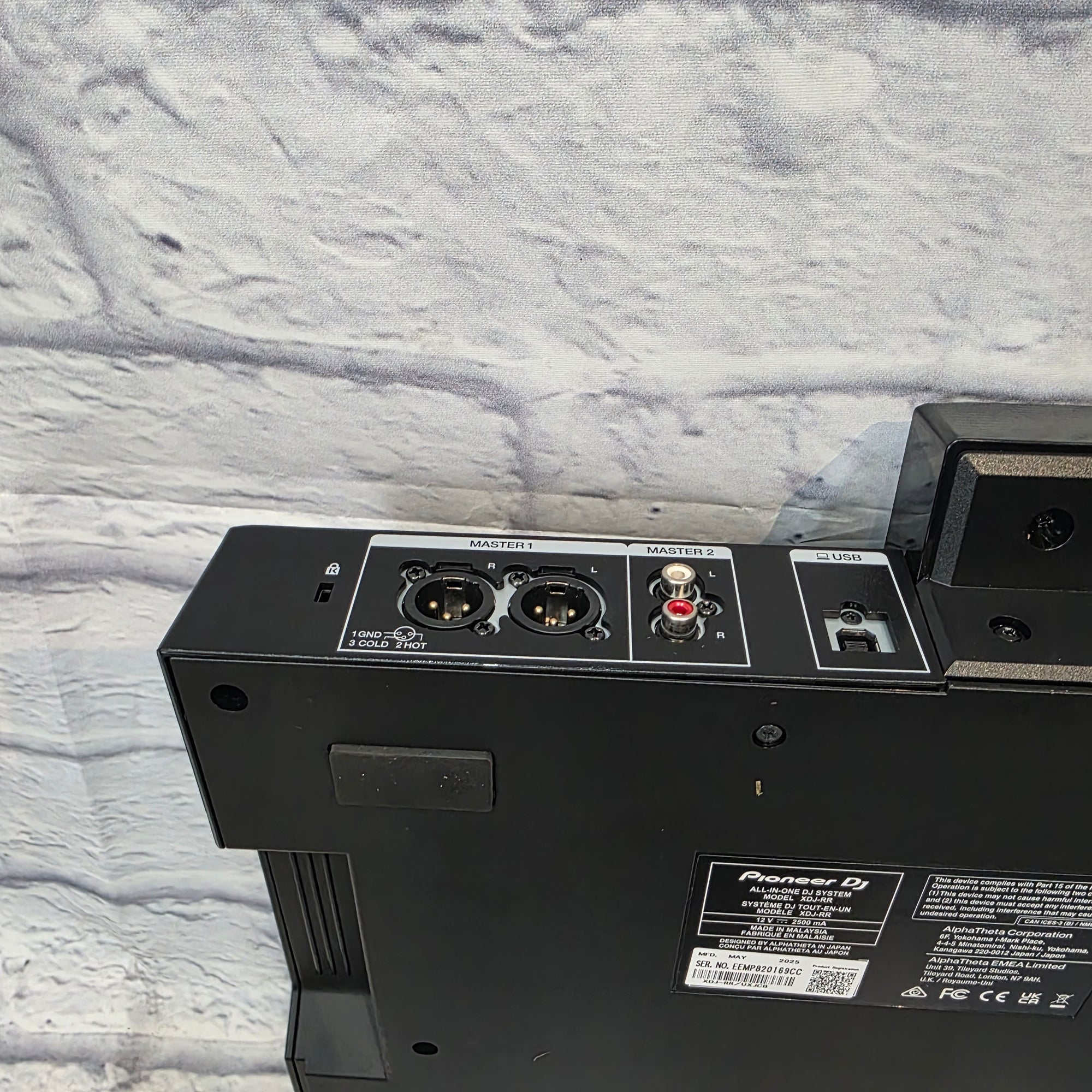 Pioneer XDJ-RR 2 Channel All-in-One DJ System (With Wheeled Carrying Case)