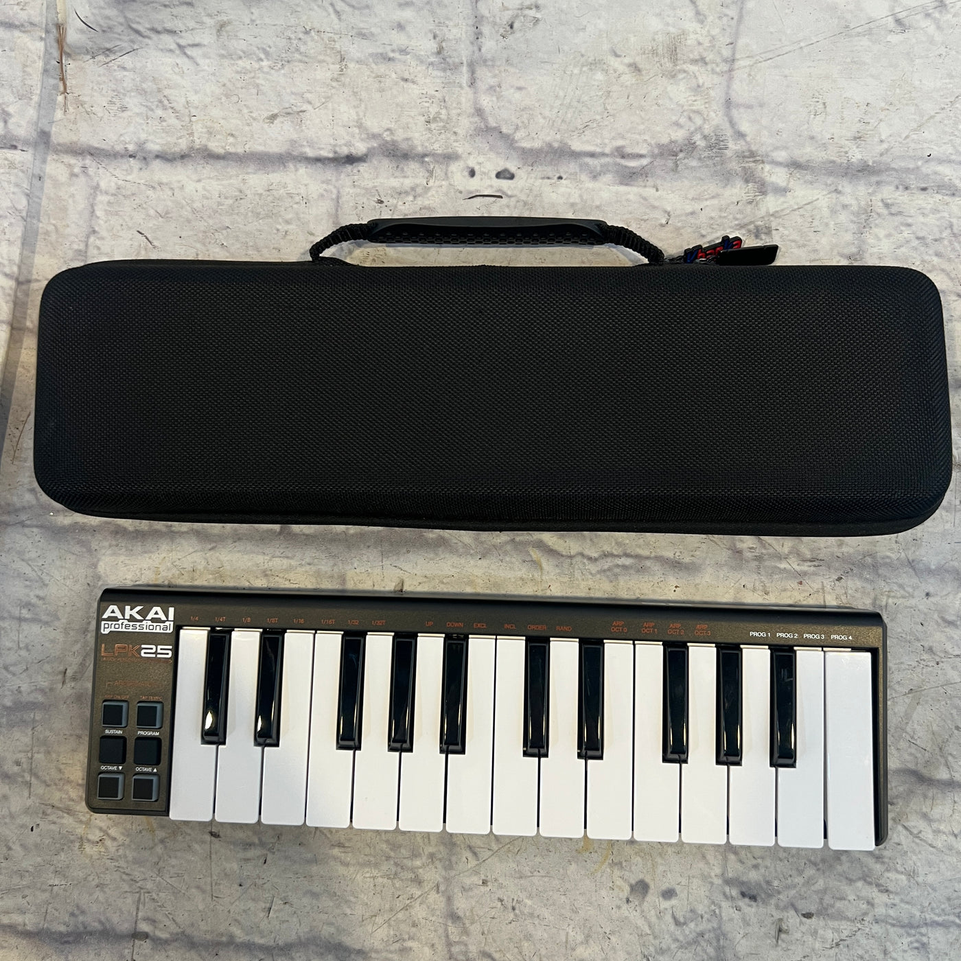 Akai LPK25 25-Key Mini MIDI Controller