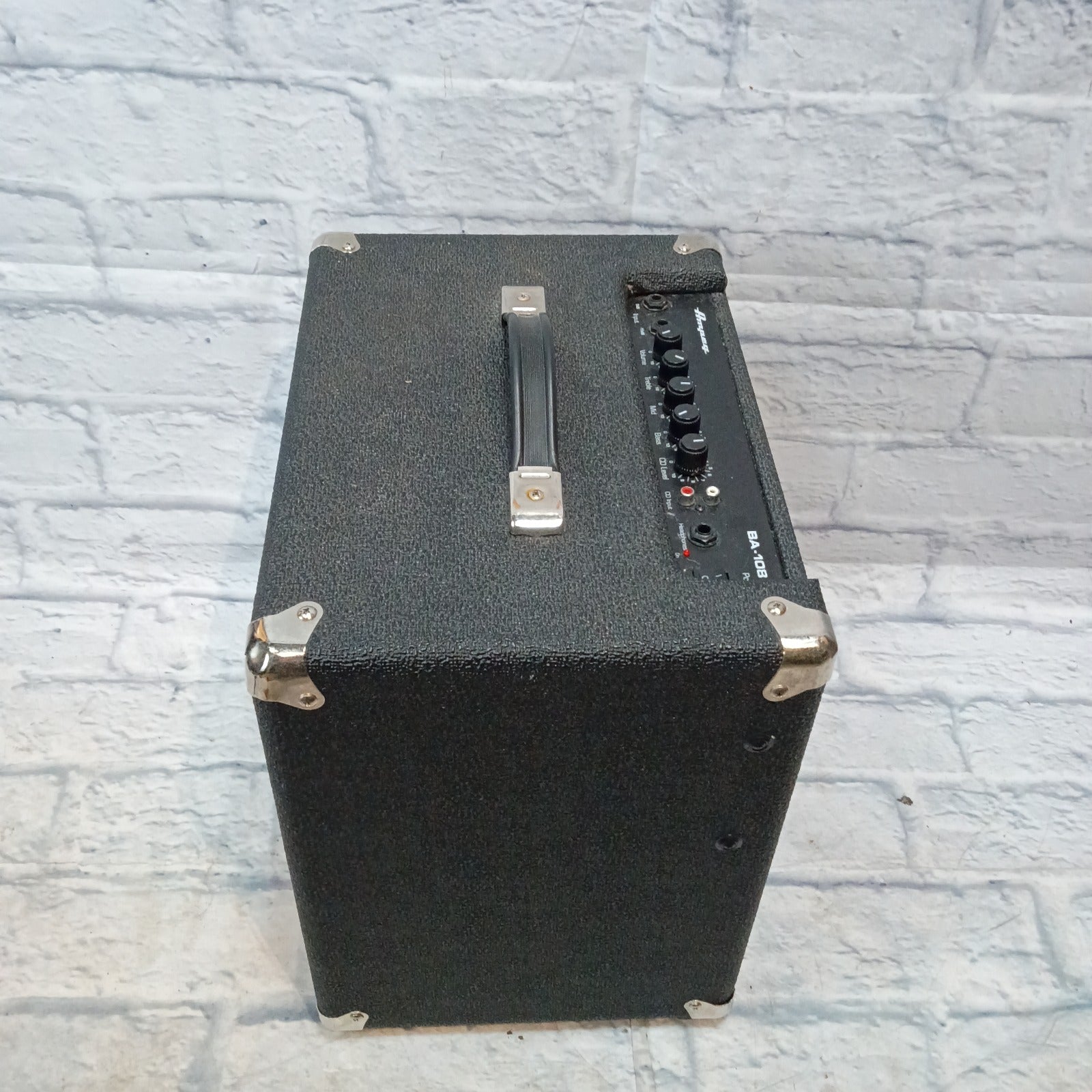 Ampeg BA-108 Bass Guitar Combo Amp
