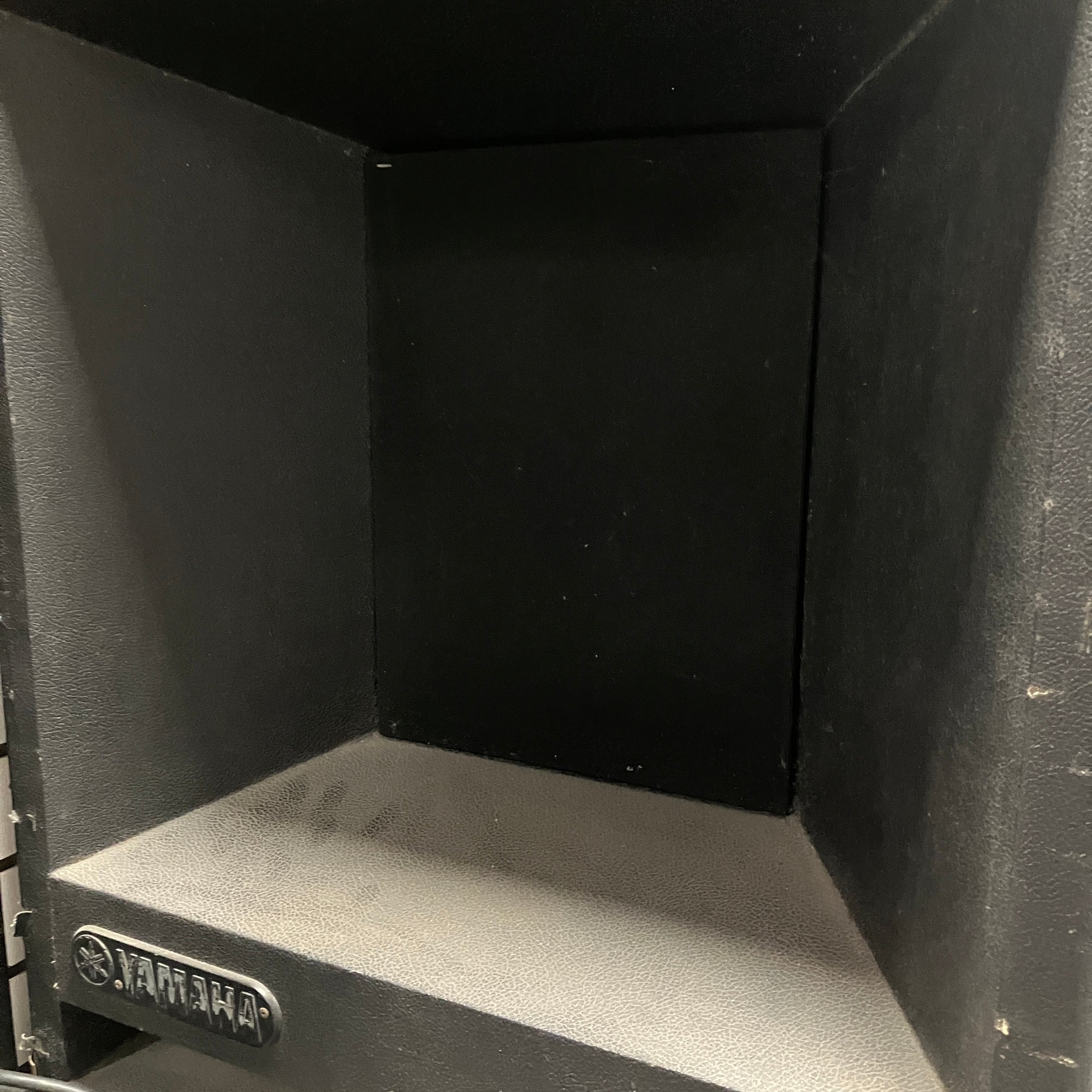 Vintage MIJ 80s Yamaha A4115H 100W Powered Speaker