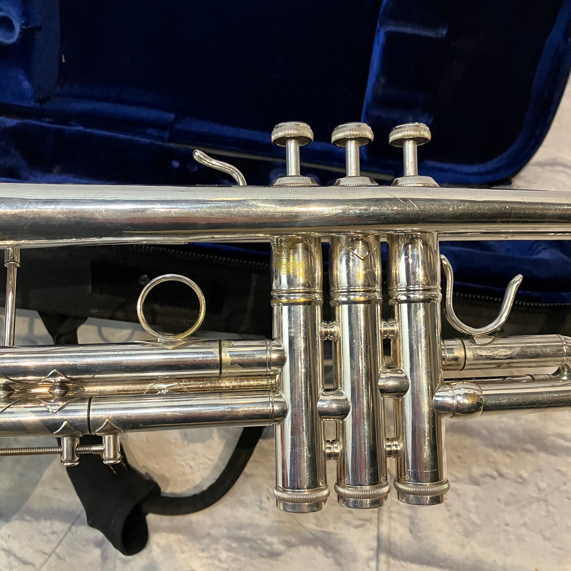 Bach Stradivarius Model 37 Trumpet w/ case