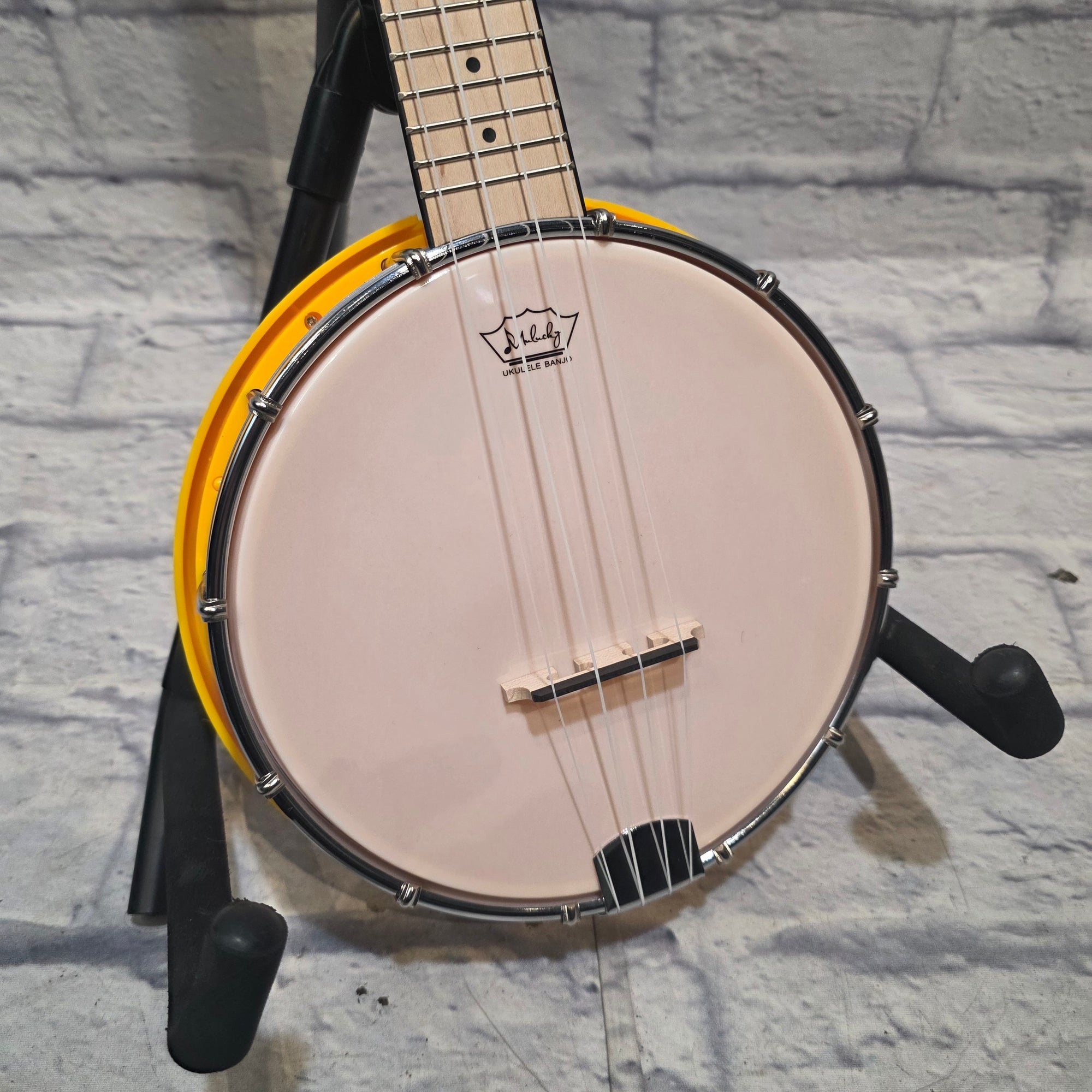 Mulucky Banjo Ukulele - Yellow w/ gig bag