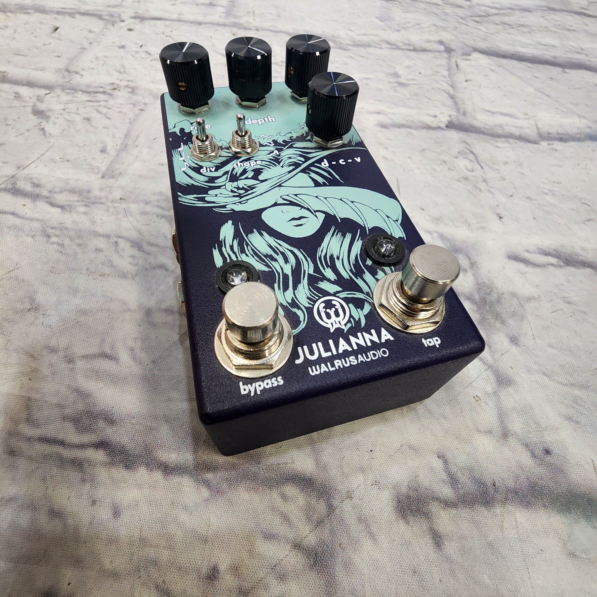 julianna chorus pedal Walrus Audio Juliana Chorus Pedal