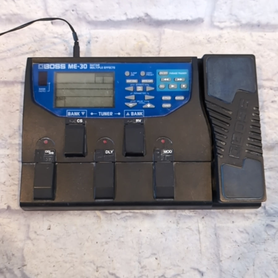 Boss ME-30 Multi Effects Pedal w/ Power Supply