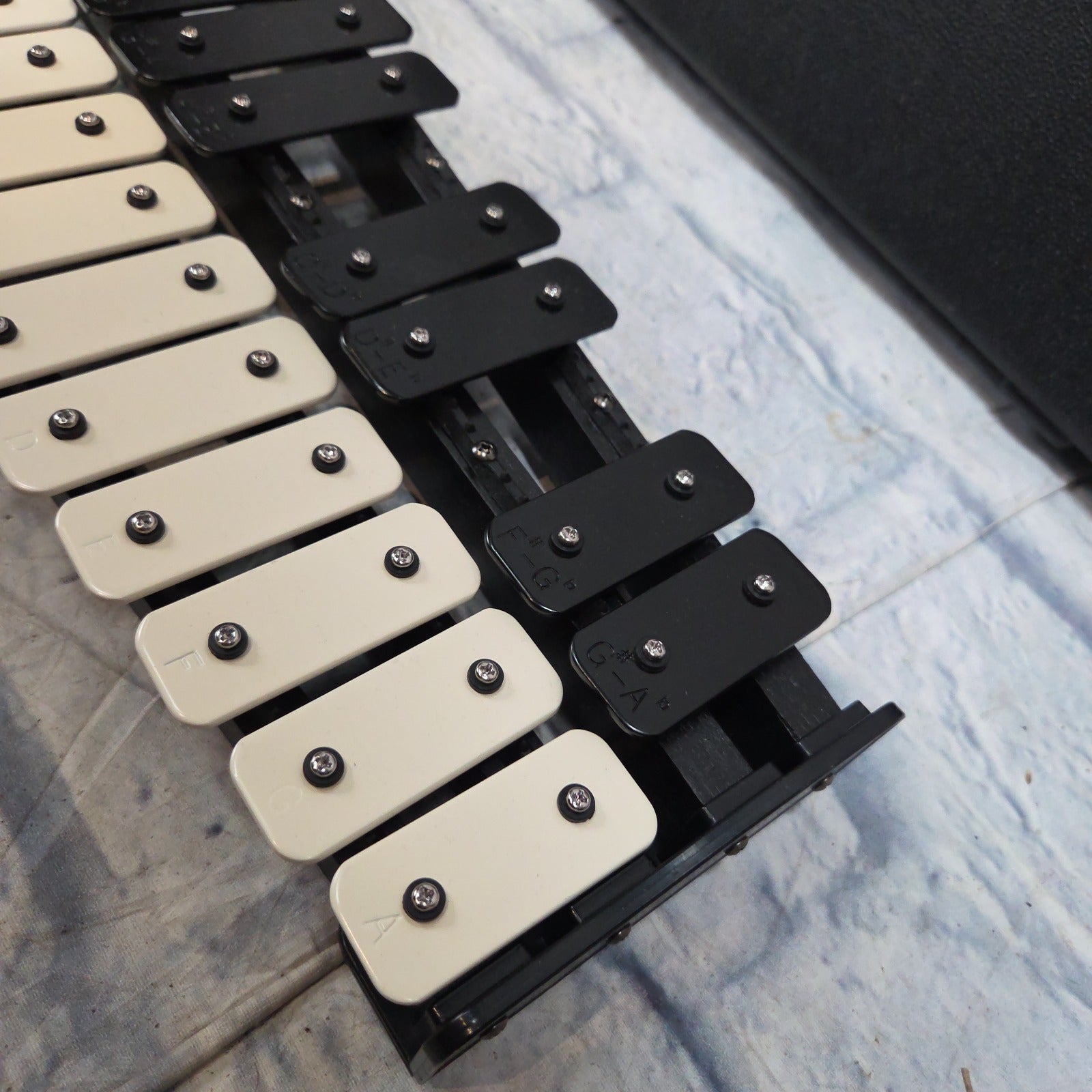 CB Percussion 25 Note Chromatic Bell Kit Xylophone