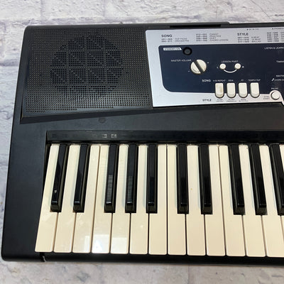 Yamaha Portatone YPT-210 Electronic Keyboard