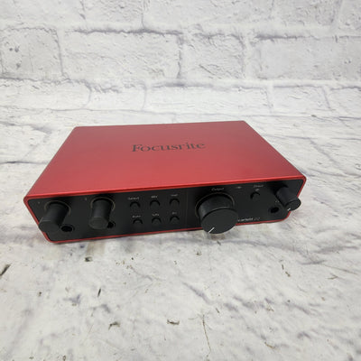 Focusrite Scarlett 2i2 4th Gen USB Interface