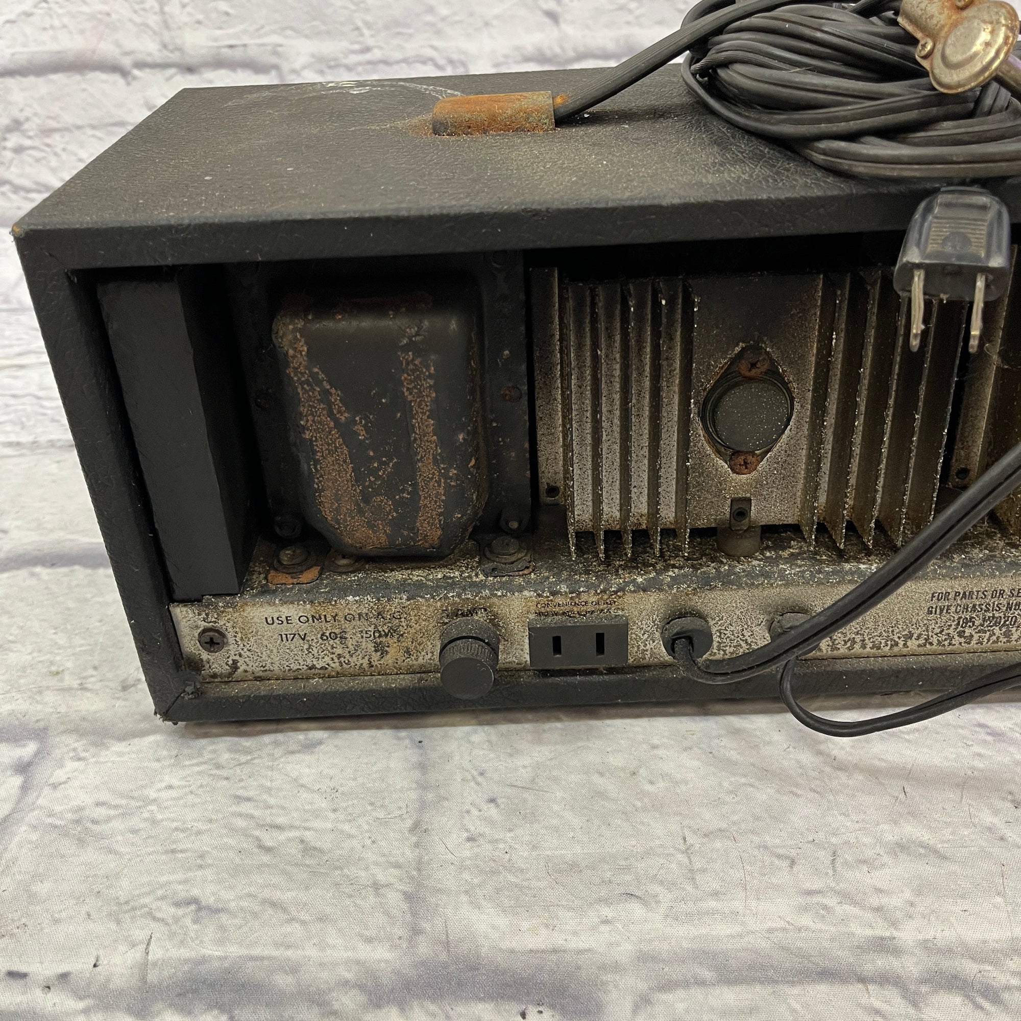 Silvertone 1466 Bass Amp Head