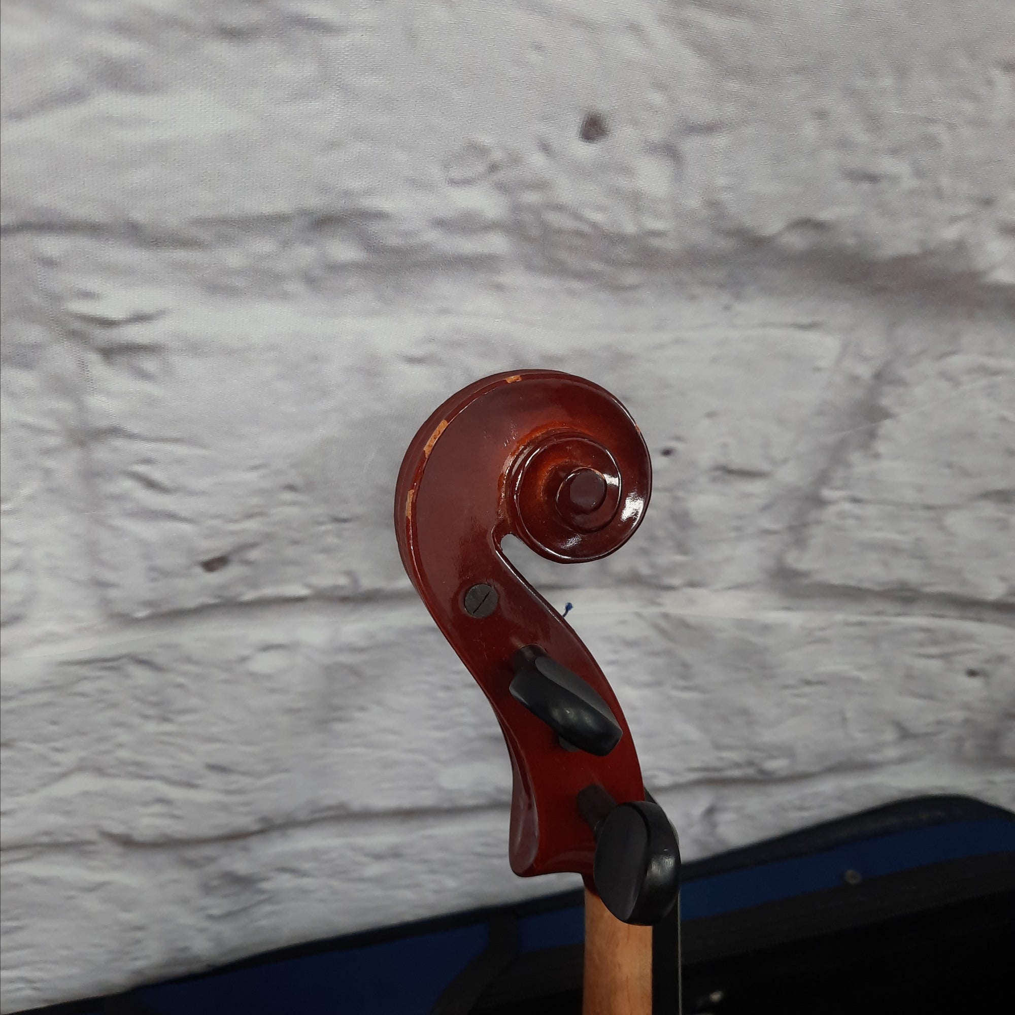 Oxford 15" Viola w/ Case and Bow - 44654