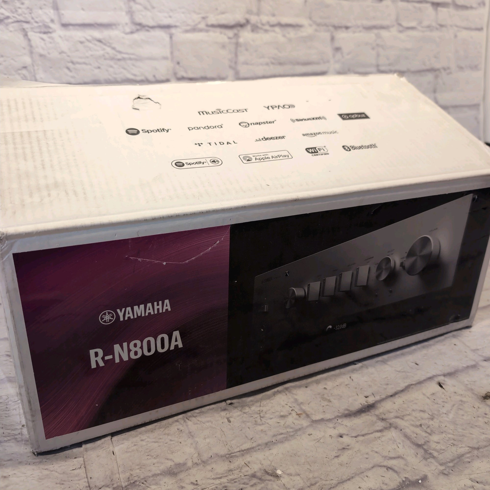 Yamaha R-N800A Stereo Network Audio Receiver - Black