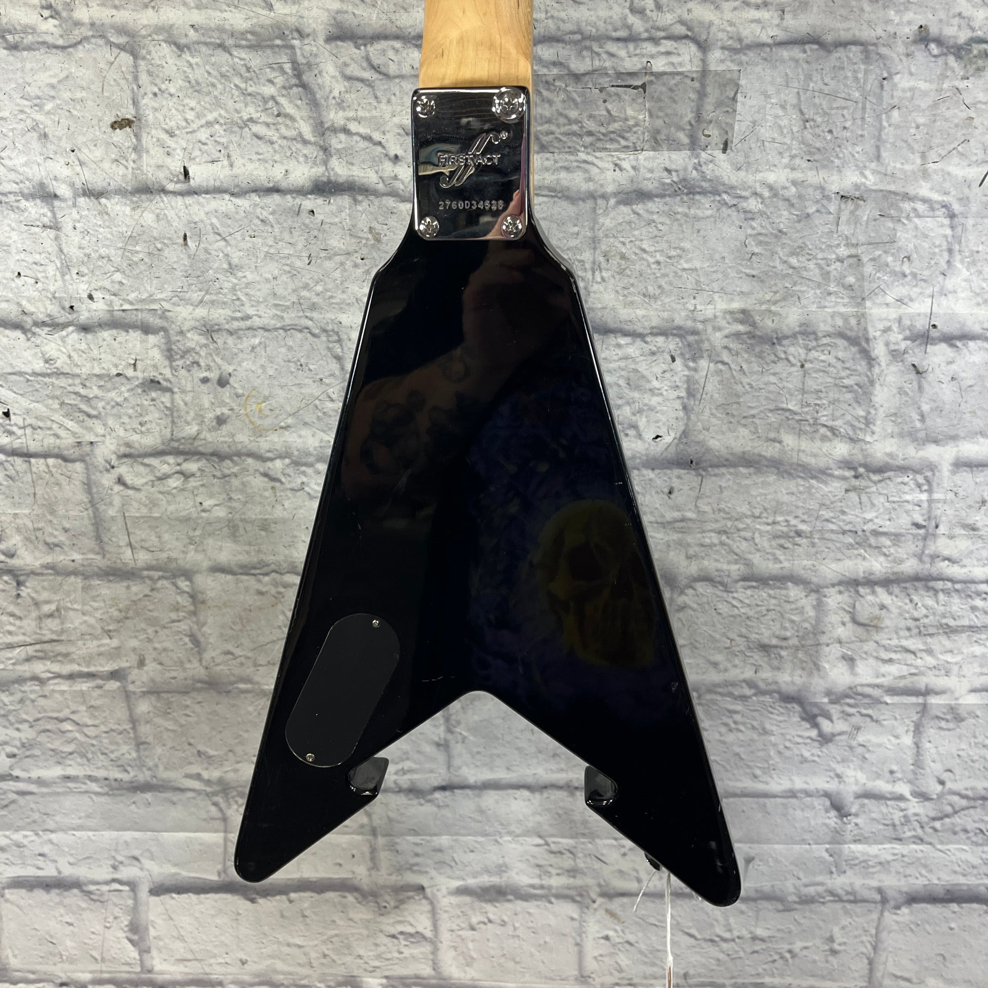 First Act ME276 Mini Flying V