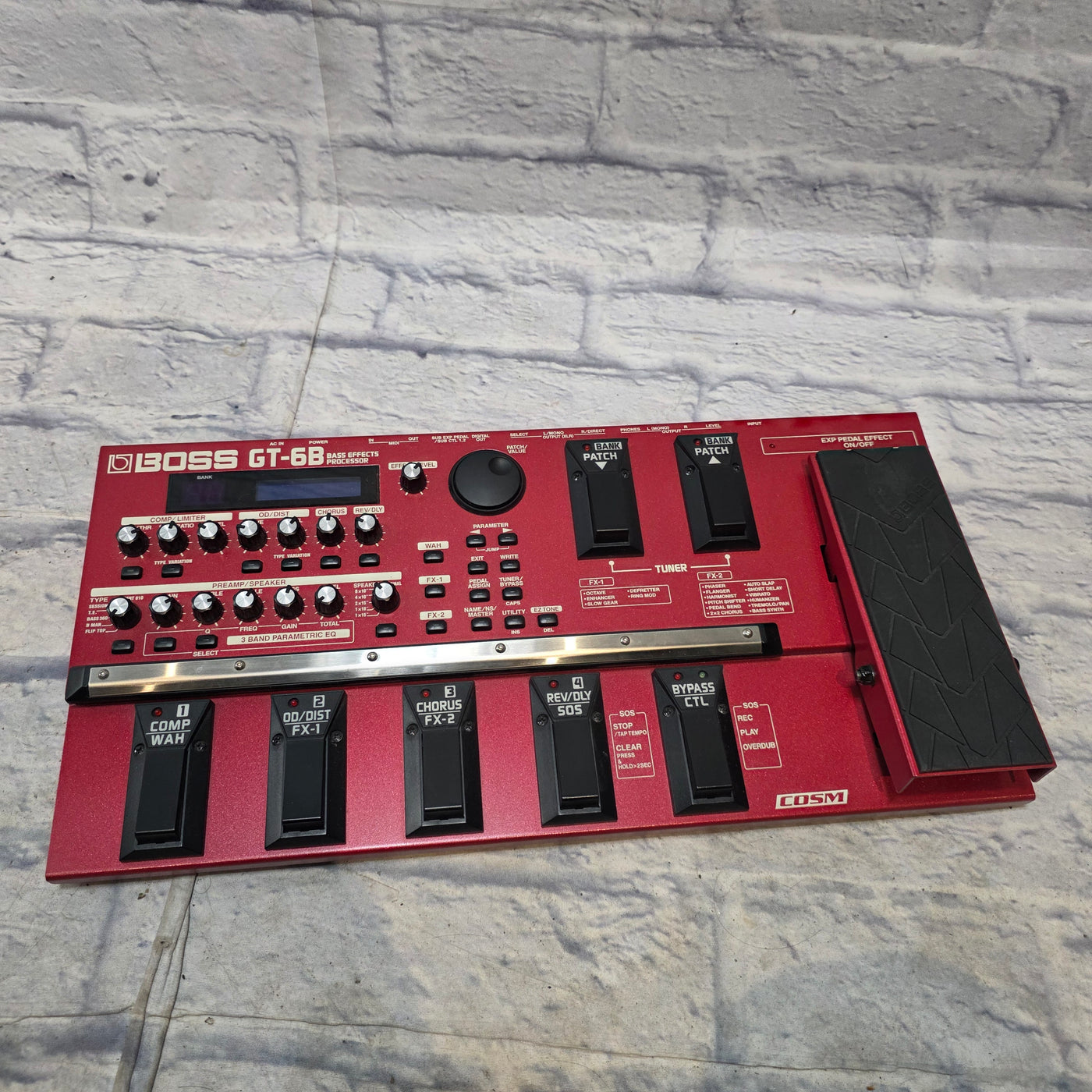 Boss GT-6B w/ Case Bass Multieffects Pedal