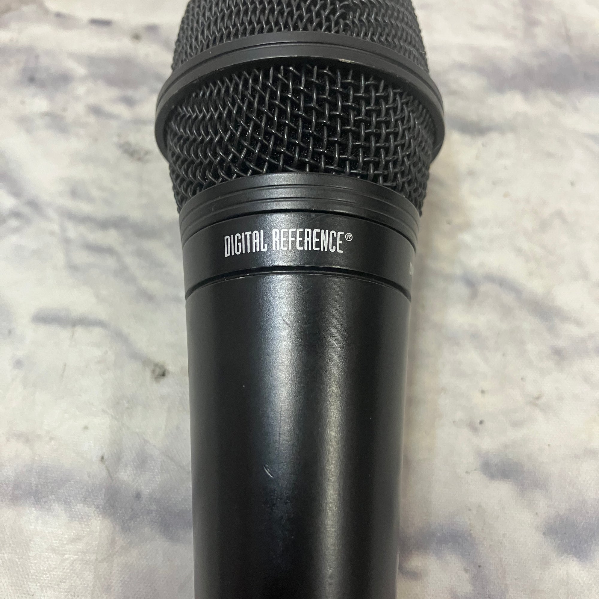 Digital Reference DRV200 Dynamic Microphone