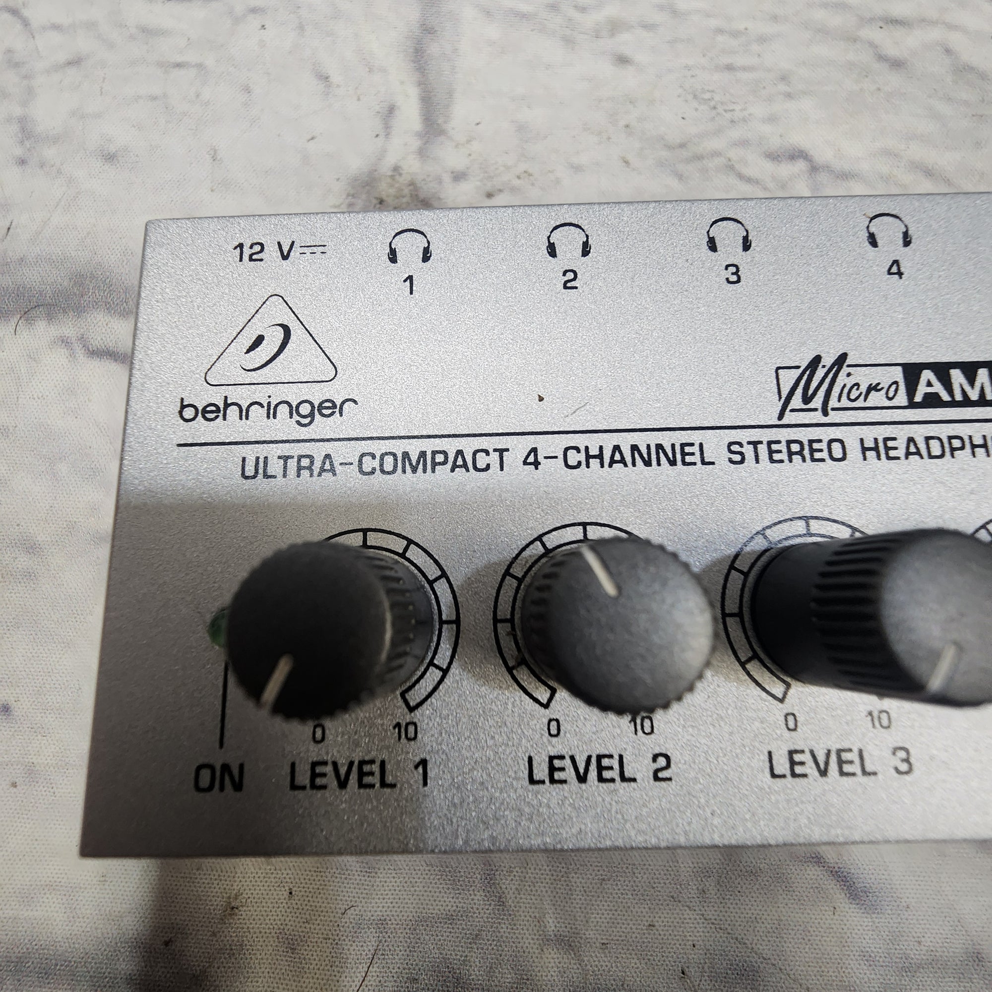 Behringer HA400 MicroAmp Headphone Amp