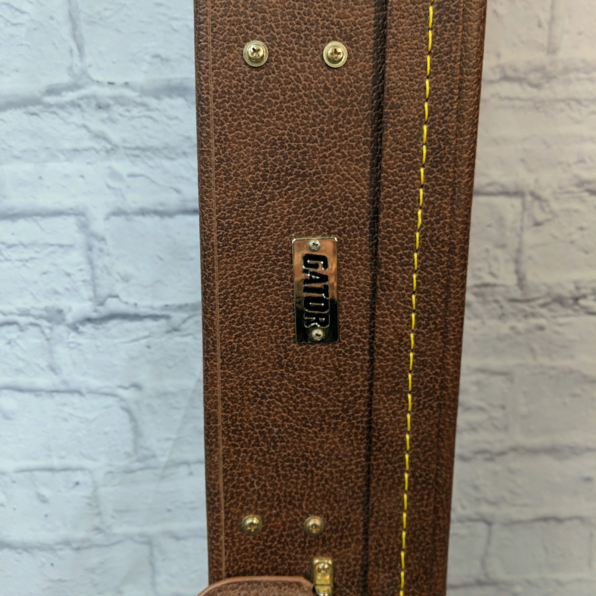 Gator GWSGBROWN Brown Les Paul Hard Case with Pink Interior