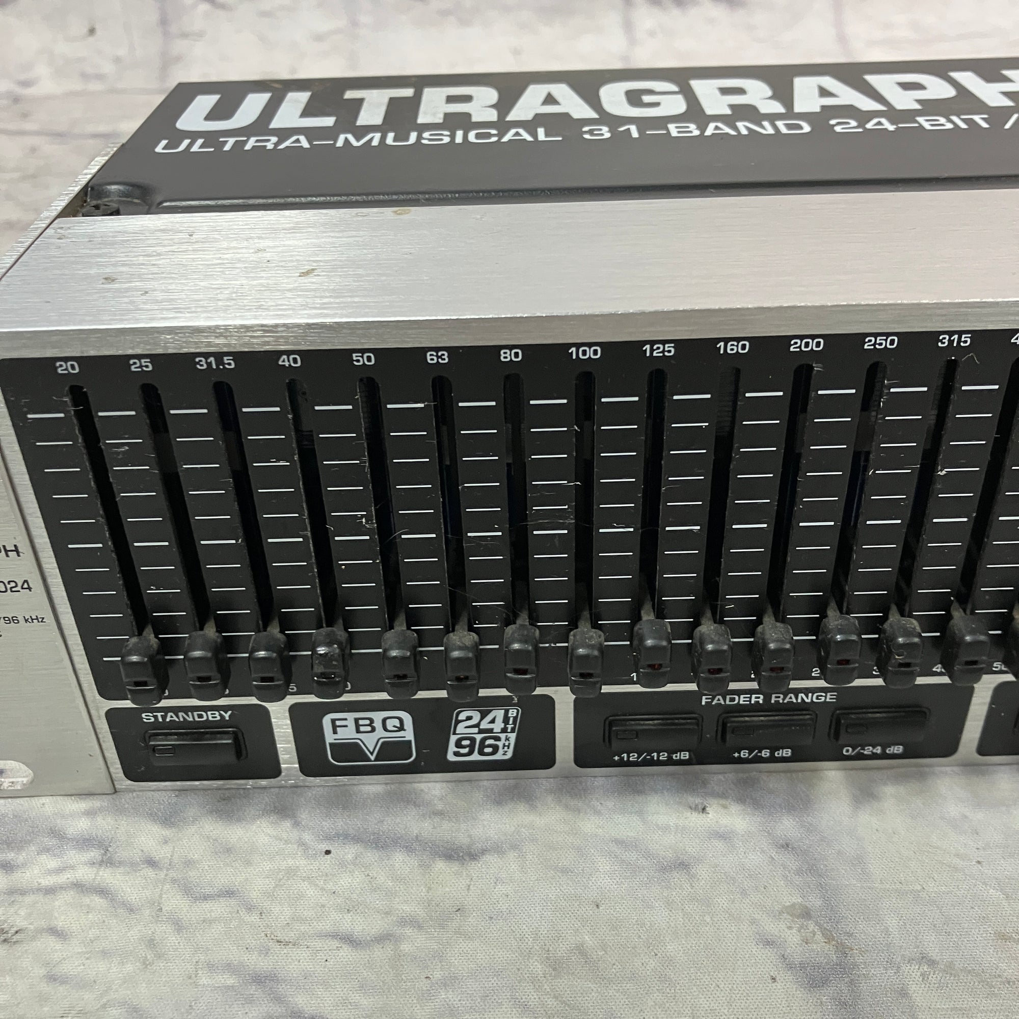 Behringer Ultragraph Digital DEQ1024 Rack EQ
