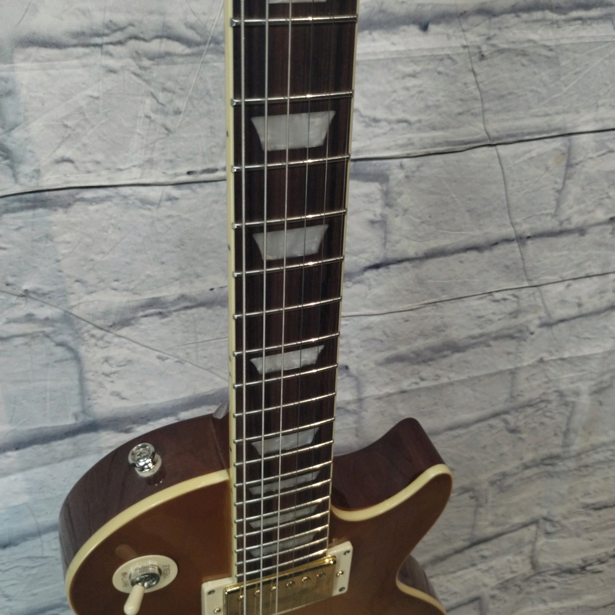 Epiphone Les Paul Classic Honey Burst Electric Guitar