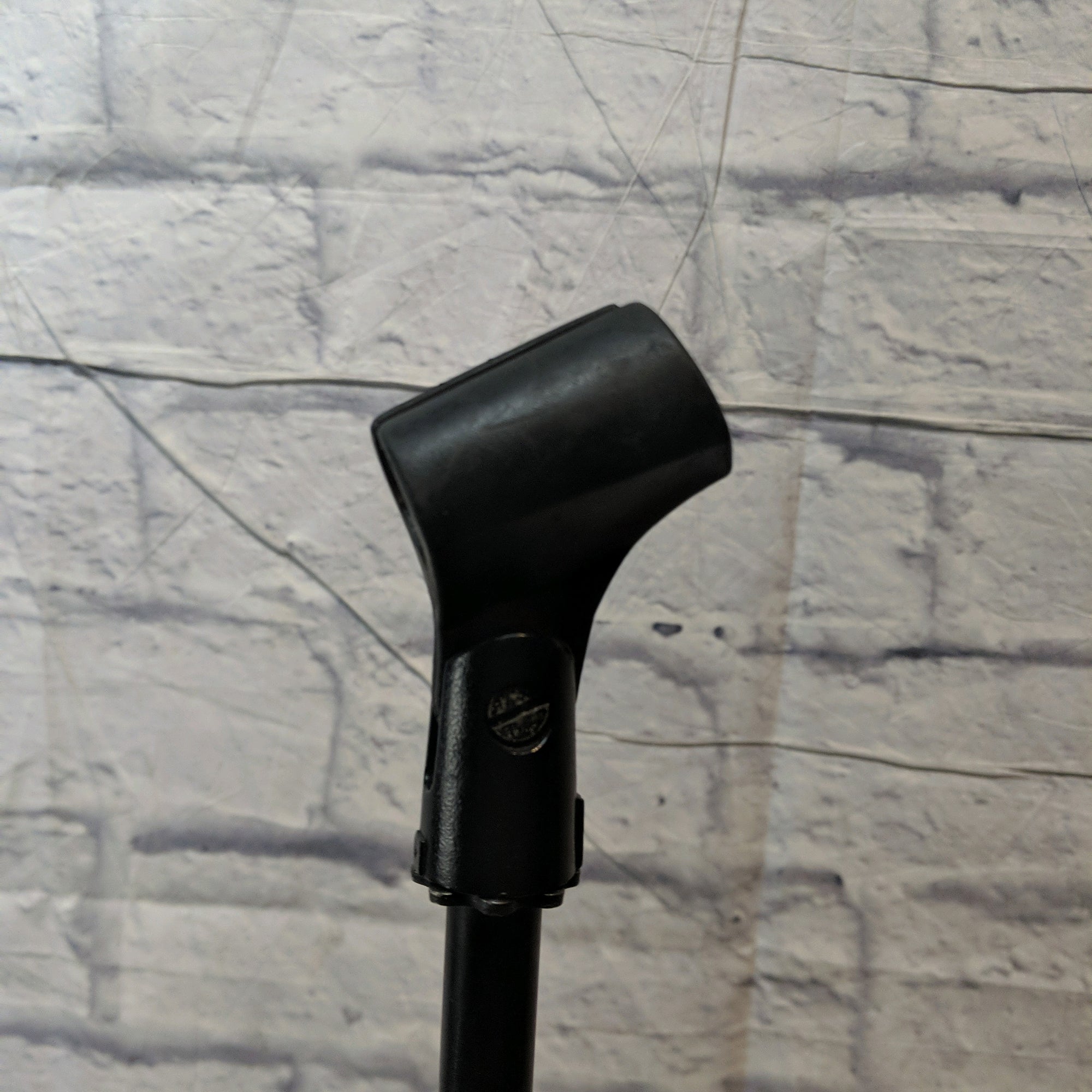 Unknown Straight Mic Stand