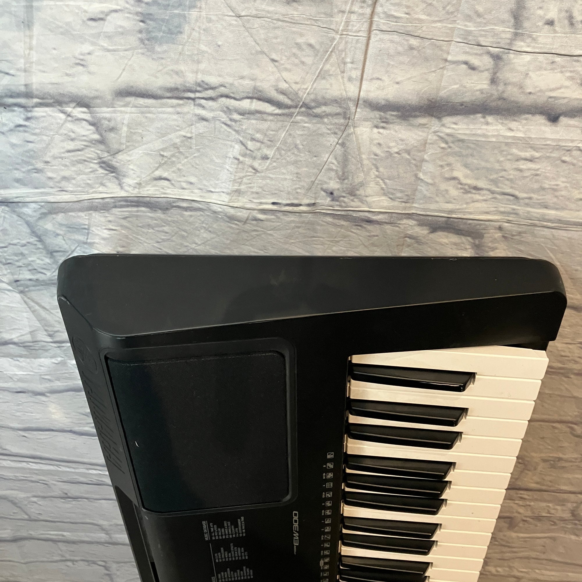 Yamaha PSR-EW300 Digital Piano