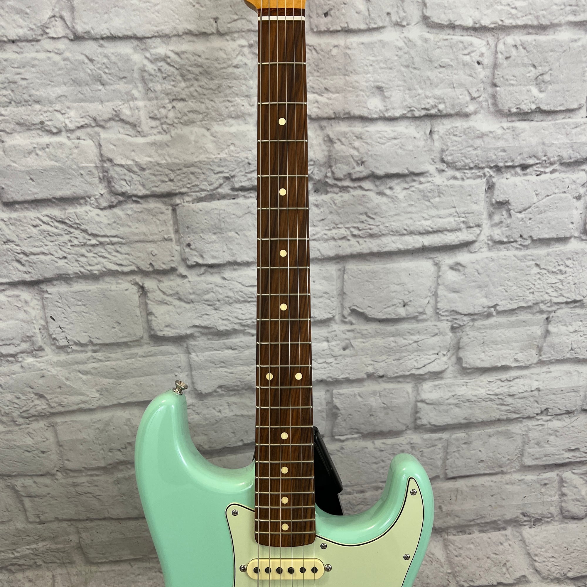 Fender Vintera 60s Stratocaster Electric Guitar