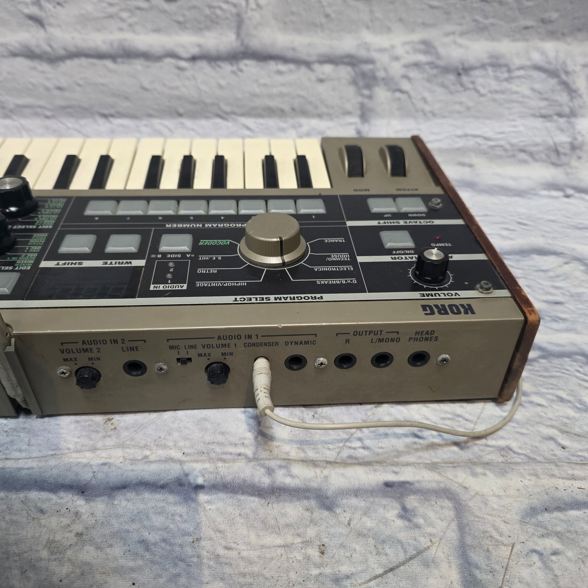 Unknown Keyboard Stand