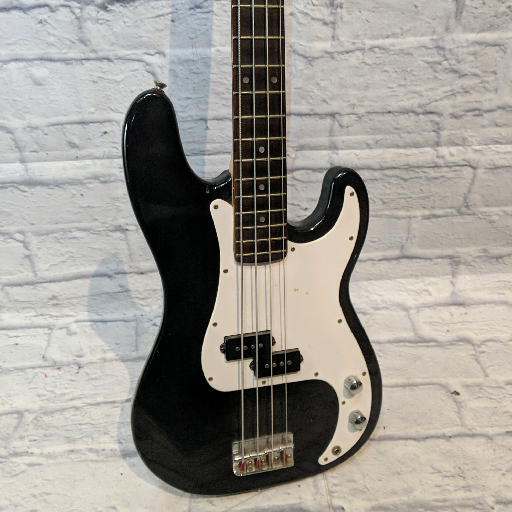 Rogue P-Bass AS IS (pickup issue) 4 String Bass Guitar