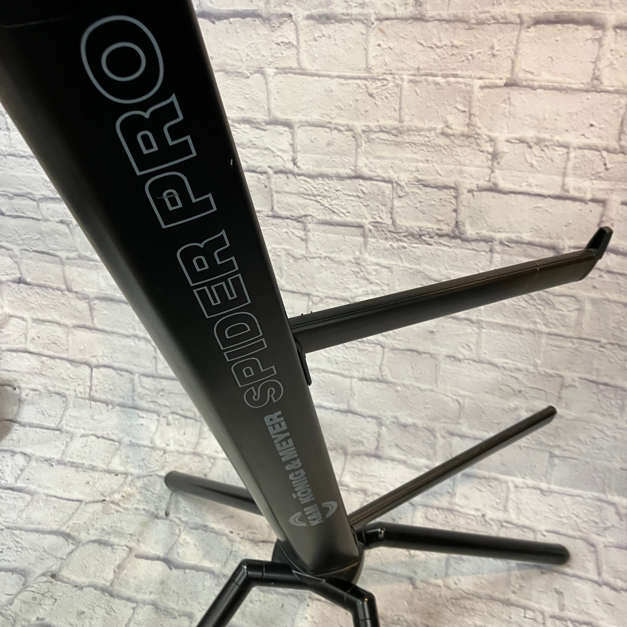 K&M Spider Pro  Keyboard Stands