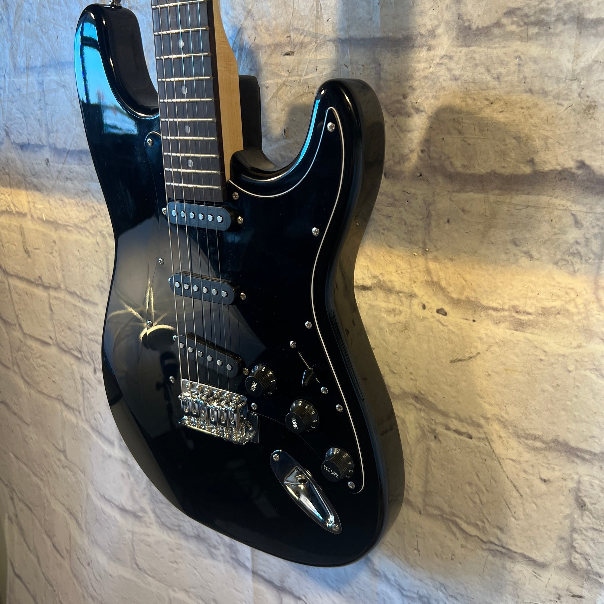Indio  Strat Style Electric Guitar