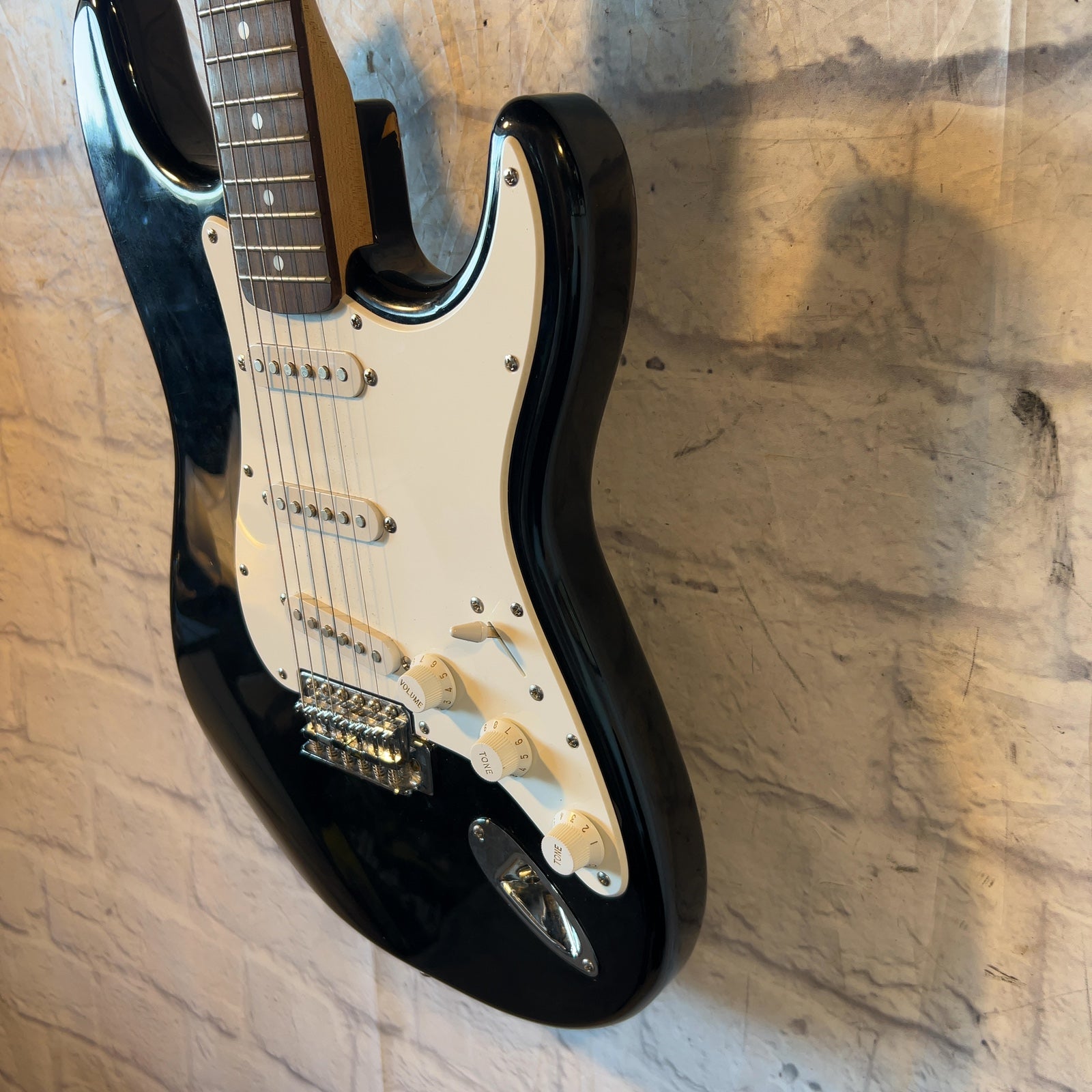 Squier Affinity Stratocaster Black Electric Guitar