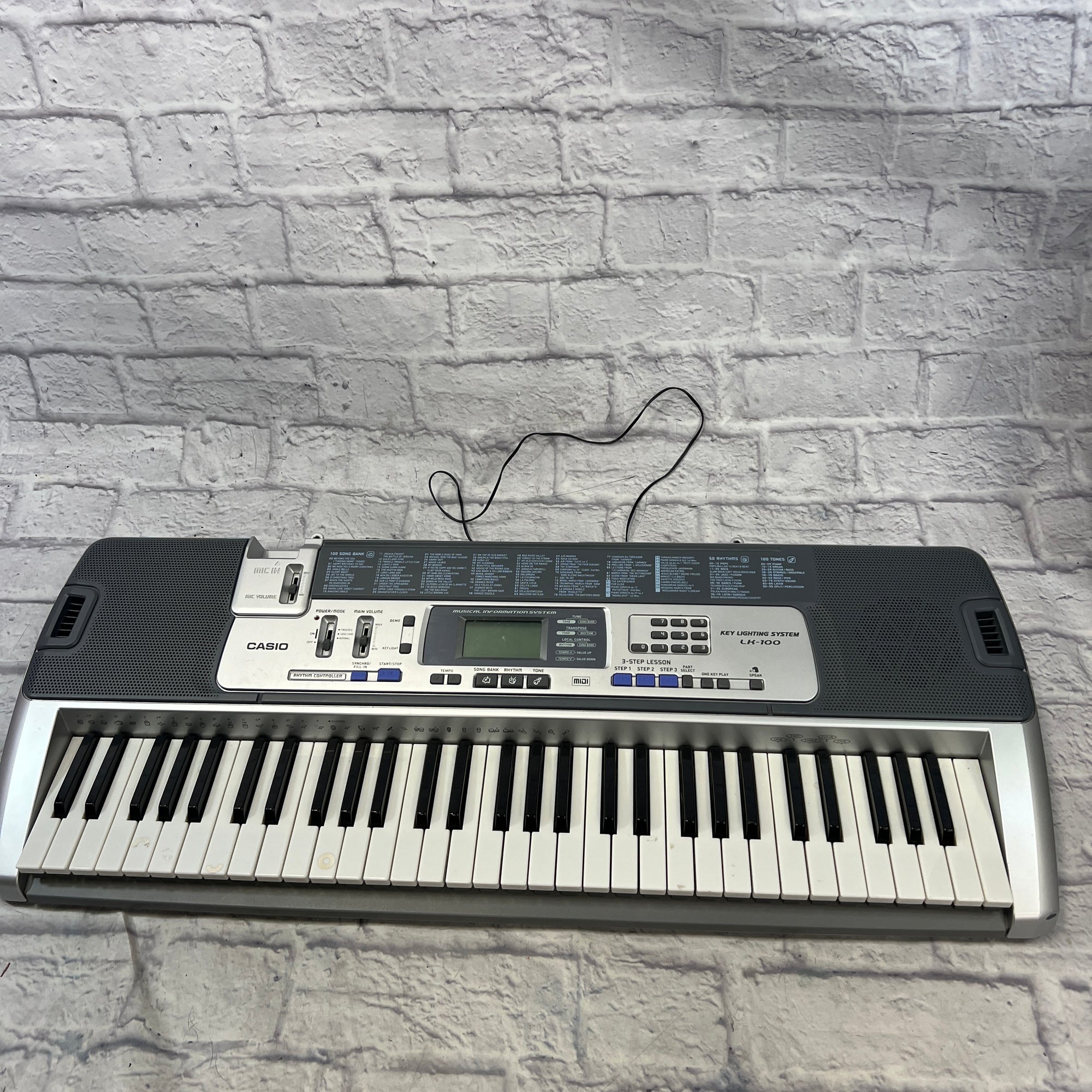 Casio LK-100 Digital piano - Evolution Music