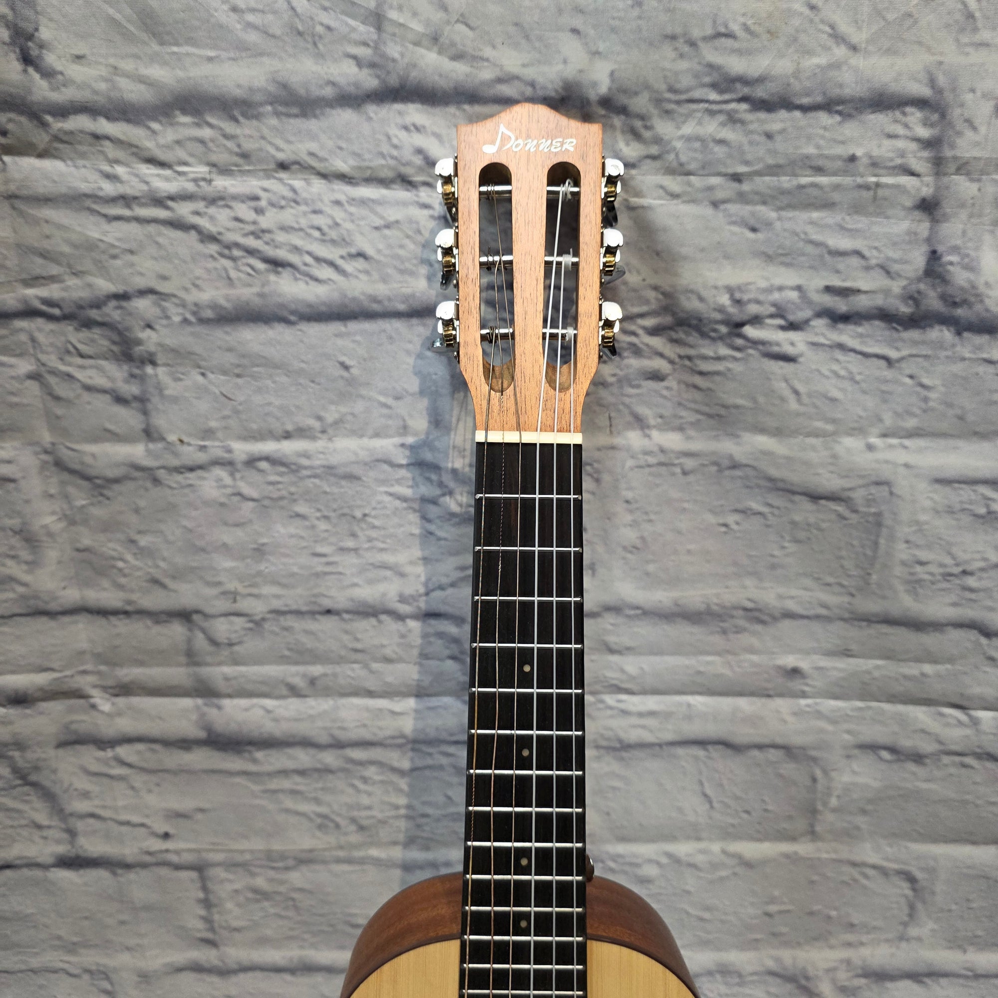 Donner DGL-1 Classical Acoustic Guitar