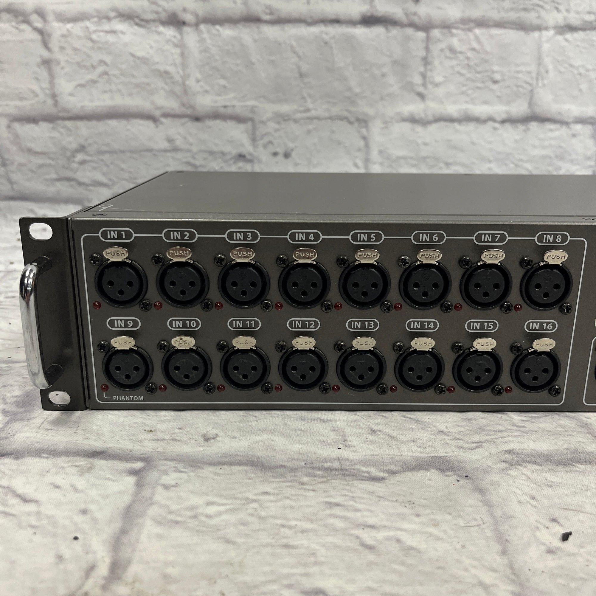 Behringer S16 I/O Box with Midas Preamps